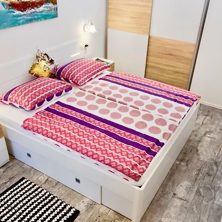 Luxury Minerva Gardens *