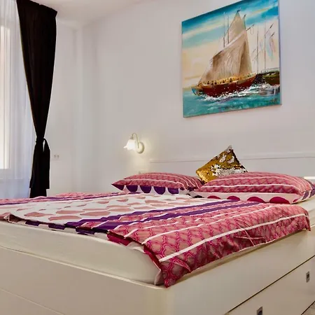 Апартаменти Luxury Minerva Gardens Спліт