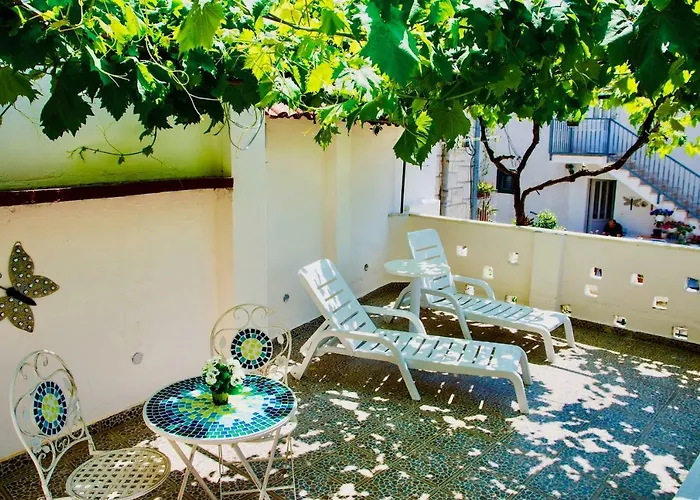 Luxury Minerva Gardens *