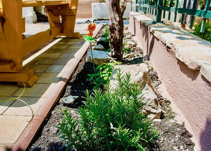 Luxury Minerva Gardens *