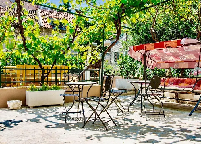 Apartment Luxury Minerva Gardens