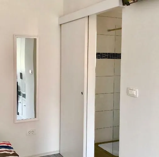 Luxury Minerva Gardens