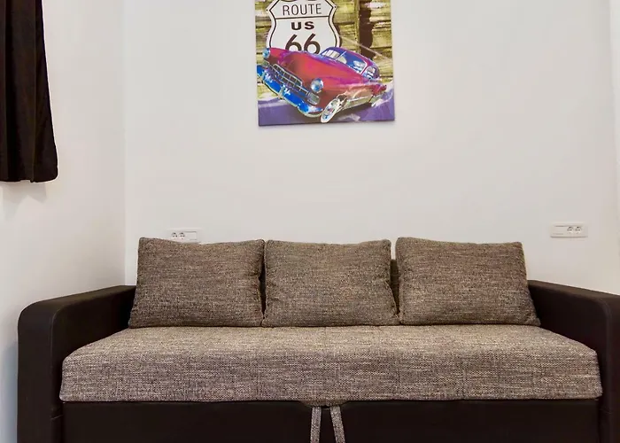 Luxury Minerva Gardens Apartment *