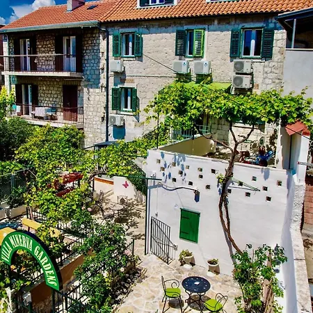 Luxury Minerva Gardens Apartament Split